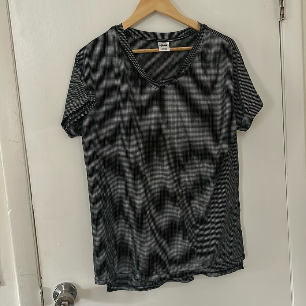 Black and white polka dot tshirt